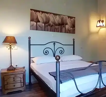 Double Rooms in Tolo